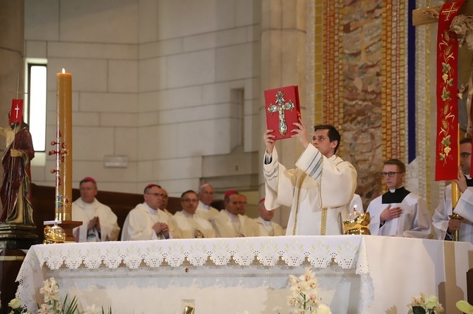 Obchody jubileuszu przyjęcia sakry biskupiej kard. Stanisława Dziwisza