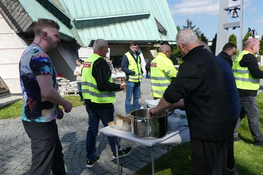 Gościna pielgrzymów łagiewnickich w Kętach-Podlesiu - 2023