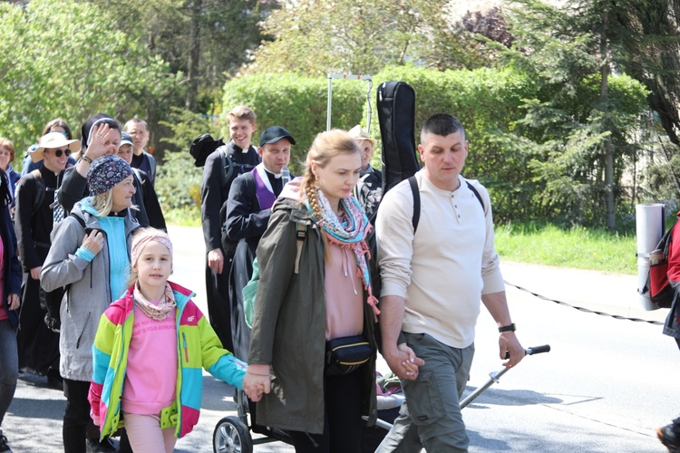 W drogę z Hałcnowa do Łagiewnik wyrusza grupa św. Maksymiliana - 2023