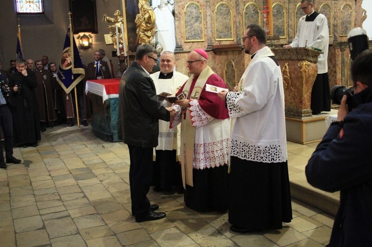 Przyjęcie nowych członków Bractwa św. Józefa. Wspólnota liczy już 1014 mężczyzn