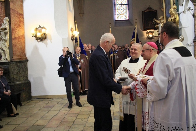 Przyjęcie nowych członków Bractwa św. Józefa. Wspólnota liczy już 1014 mężczyzn