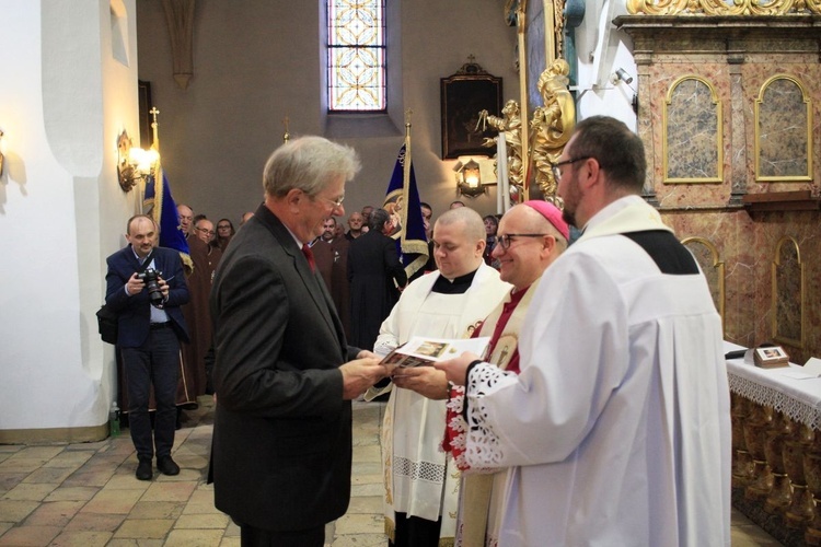 Przyjęcie nowych członków Bractwa św. Józefa. Wspólnota liczy już 1014 mężczyzn