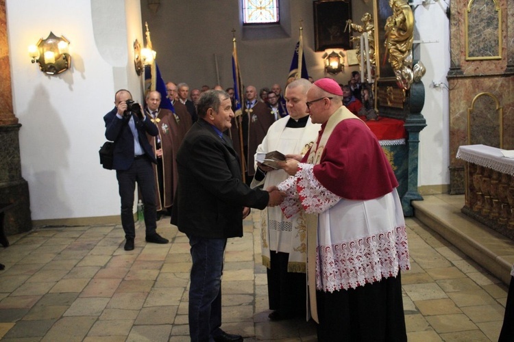 Przyjęcie nowych członków Bractwa św. Józefa. Wspólnota liczy już 1014 mężczyzn