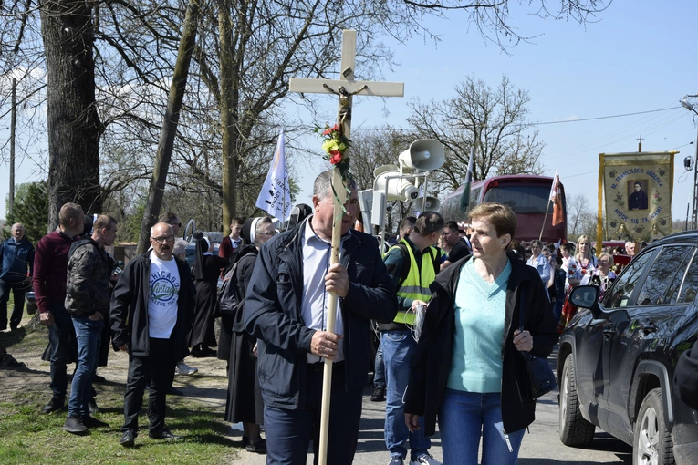 Pielgrzymka z Roszkowej Woli do Żdżar