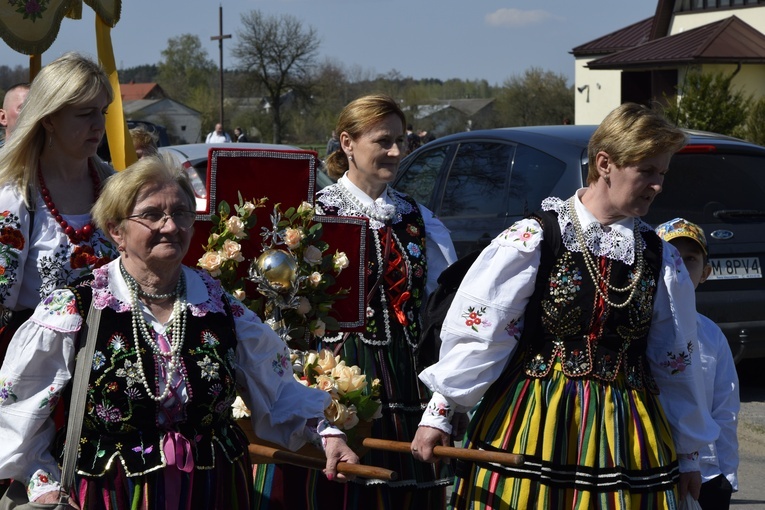 Pielgrzymka z Roszkowej Woli do Żdżar