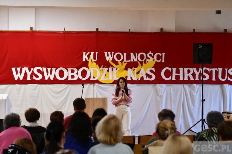 Kurs Modlitwy Wstawienniczej "Łazarz"