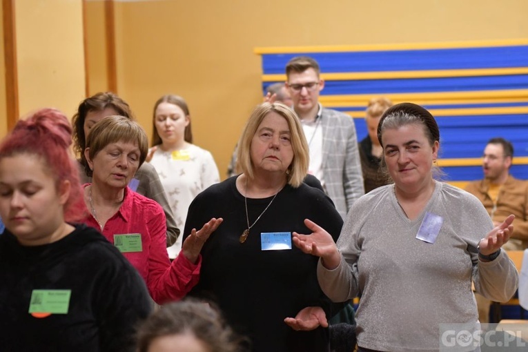 Kurs Modlitwy Wstawienniczej "Łazarz"
