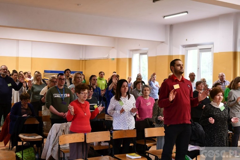 Kurs Modlitwy Wstawienniczej "Łazarz"