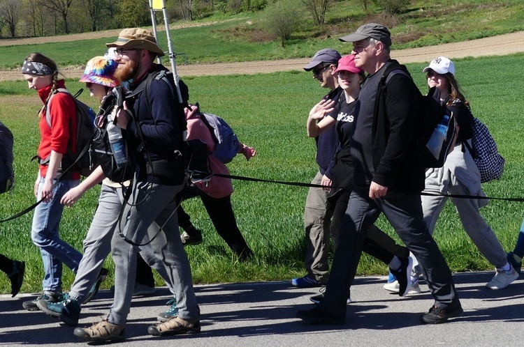 Z Witkowic do Wieprza - II dzień w drodze do Łagiewnik