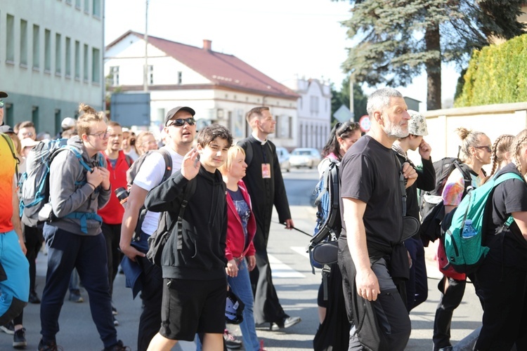 Grupa bł. ks. Sopoćki w gościnie u św. Jana Kantego - w parafii św. Katarzyny i Małgorzaty w Kętach - 2023