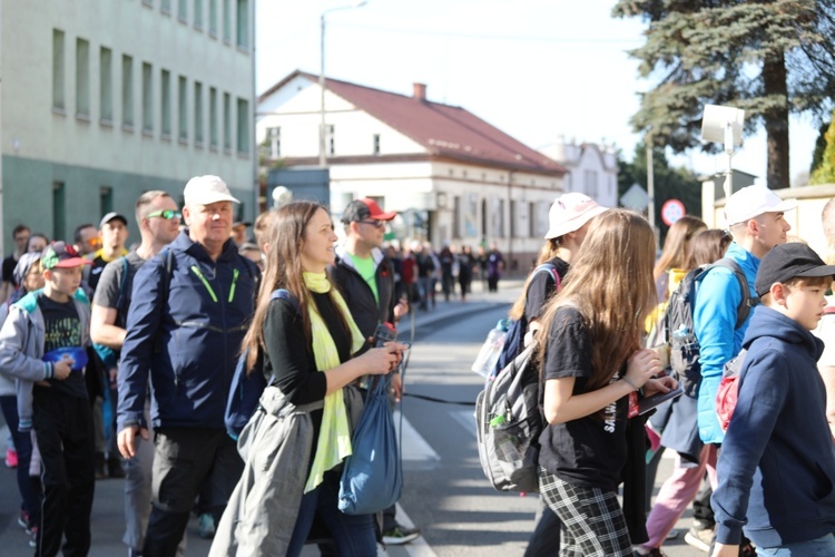 Grupa bł. ks. Sopoćki w gościnie u św. Jana Kantego - w parafii św. Katarzyny i Małgorzaty w Kętach - 2023