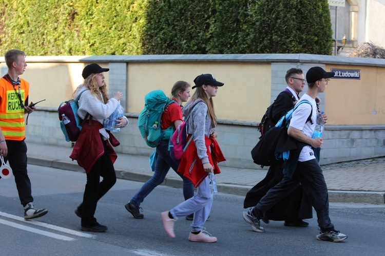 Grupa św. Faustyny u św. Jana Kantego w Kętach