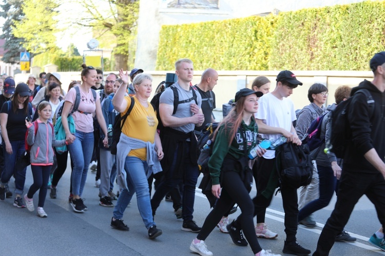 Grupa św. Faustyny u św. Jana Kantego w Kętach