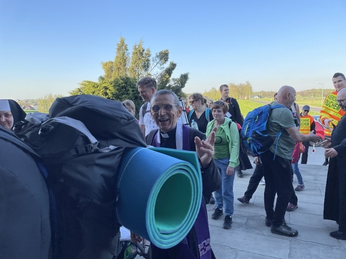 Powitanie grupy św. Matki Teresy na noclegu w Malcu
