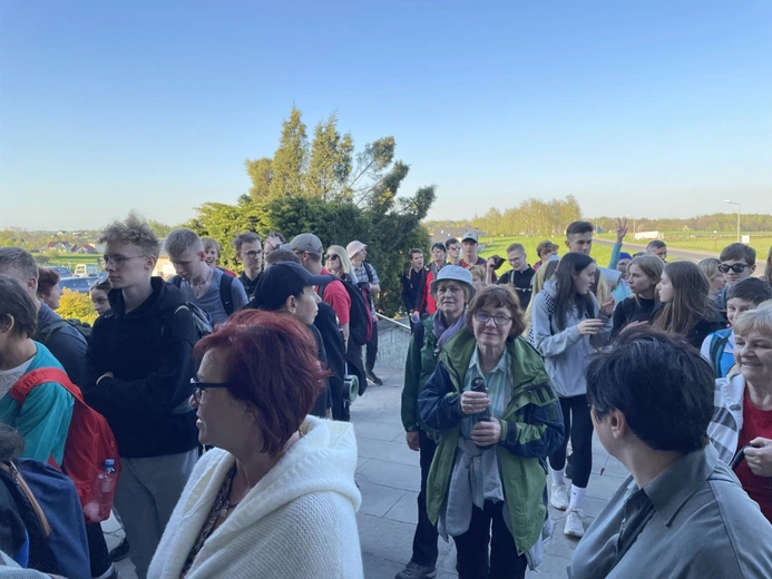 Powitanie grupy św. Matki Teresy na noclegu w Malcu