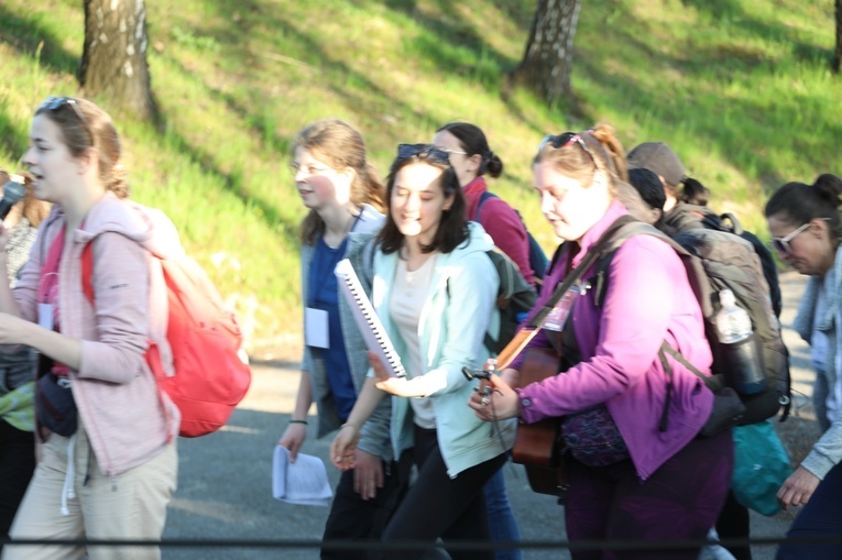 Powitanie grupy św. Matki Teresy na noclegu w Malcu