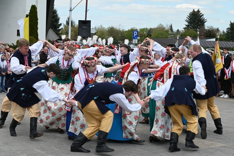 Uroczystość NMP Królowej Polski i 232. rocznicy uchwalenia Konstytucji 3 maja w Świdnicy