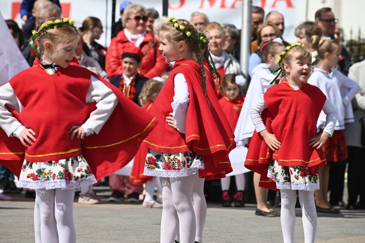 Uroczystość NMP Królowej Polski i 232. rocznicy uchwalenia Konstytucji 3 maja w Świdnicy