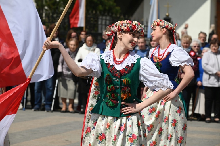 Uroczystość NMP Królowej Polski i 232. rocznicy uchwalenia Konstytucji 3 maja w Świdnicy