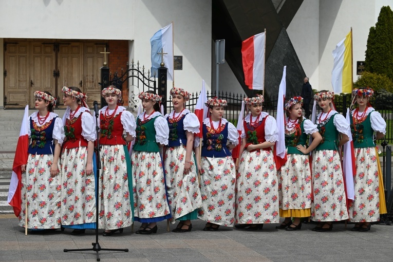 Uroczystość NMP Królowej Polski i 232. rocznicy uchwalenia Konstytucji 3 maja w Świdnicy