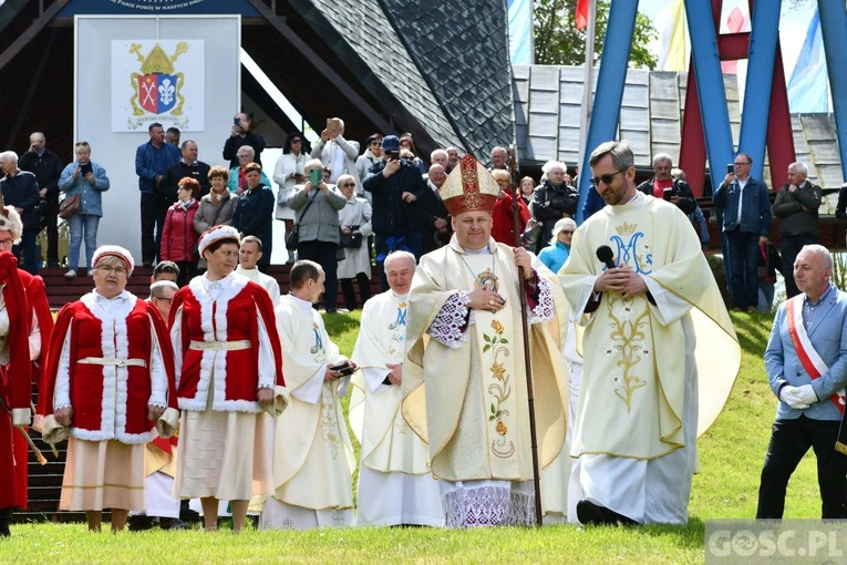 Rokitno. Jak co roku były salwy armatnie na cześć Królowej Polski