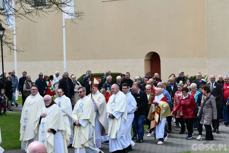 Rokitno. Jak co roku były salwy armatnie na cześć Królowej Polski