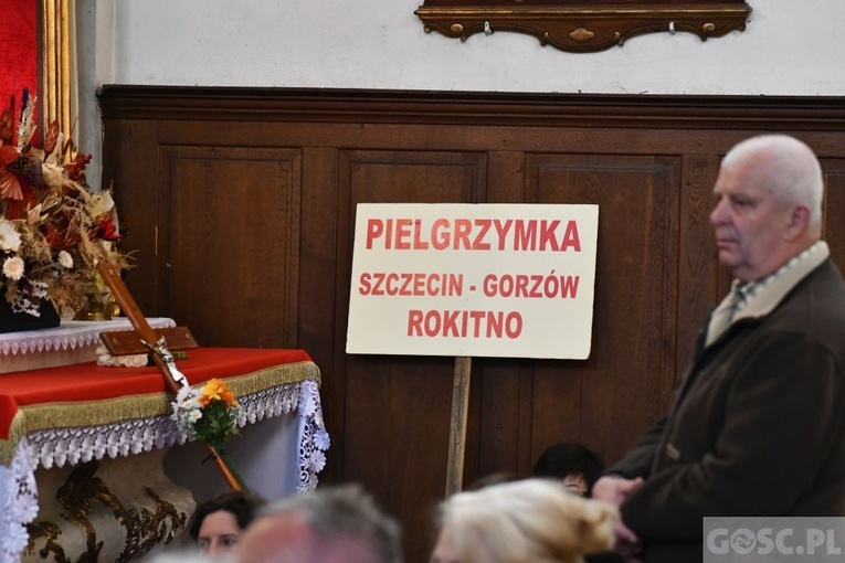 Rokitno. Jak co roku były salwy armatnie na cześć Królowej Polski