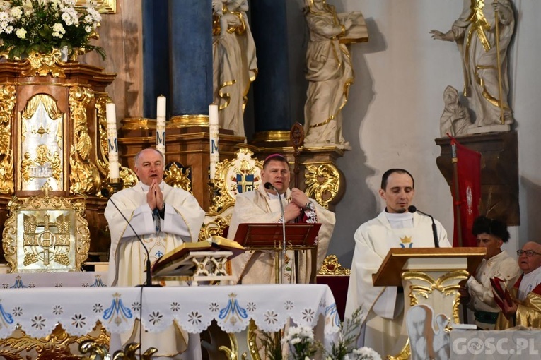 Rokitno. Jak co roku były salwy armatnie na cześć Królowej Polski