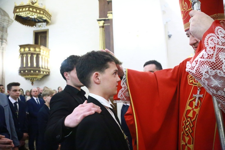 Bierzmowanie w Bobowej