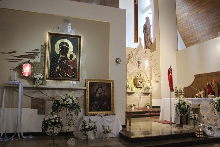 Powrót Królowej do Kwiatonowic