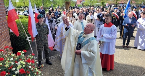 Pamięci kapelanów Wojska Polskiego zamordowanych w Katyniu