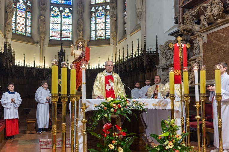 Katedra. Błogosławieństwo nowych ministrantów