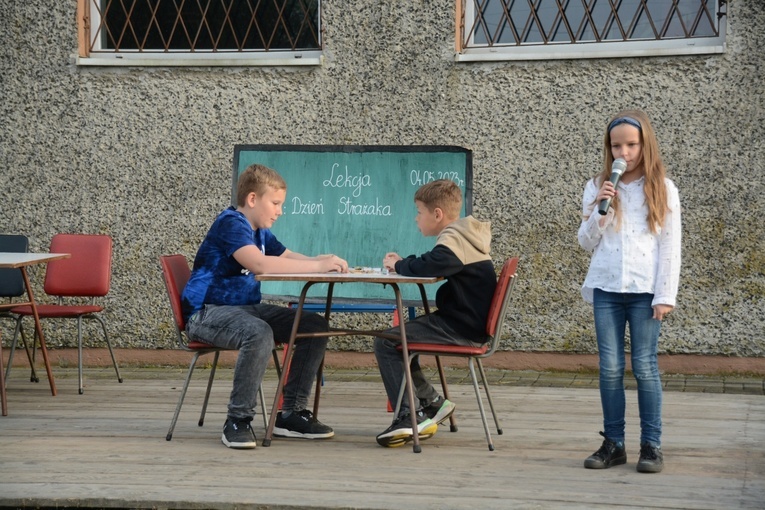 Gminny Dzień Strażaka w Magnuszowicach i Graczach
