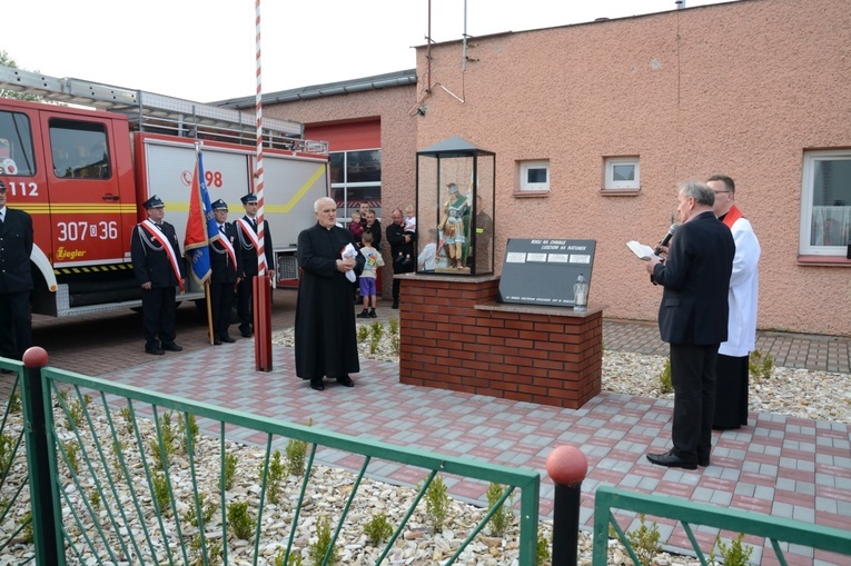 Gminny Dzień Strażaka w Magnuszowicach i Graczach