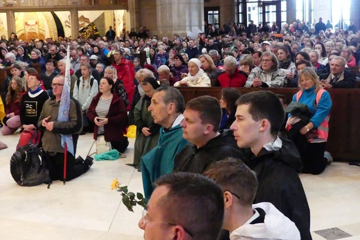 Pielgrzymi łagiewniccy dotarli do celu - w sanktuarium św. Jana Pawła II - 2023