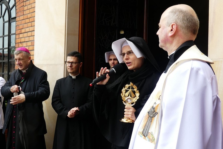 Pielgrzymi dotarli do celu - w drodze do kaplicy relikwii św. Faustyny - 2023