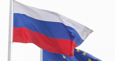 Niemcy: Zakaz eksponowania flag Rosji i Ukrainy w rocznicę zakończenia II wojny światowej