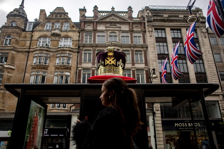 Czy podczas koronacji Karola III usłyszymy hymn piłkarskiej Ligi Mistrzów?