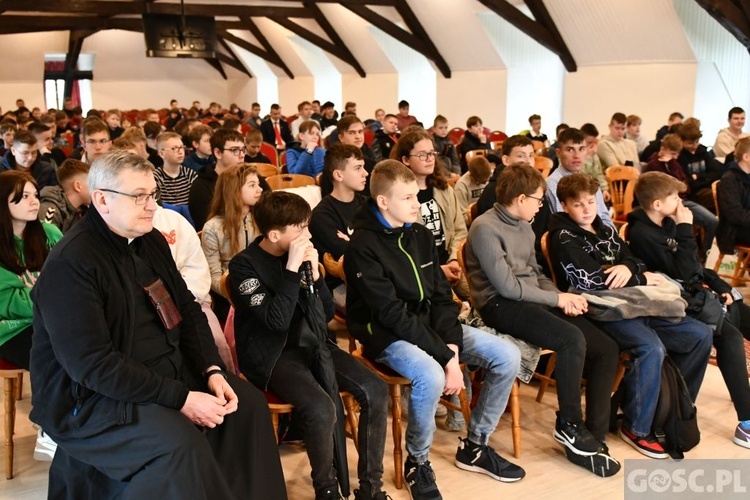 Trwa Pielgrzymka Służby Liturgicznej do Paradyża