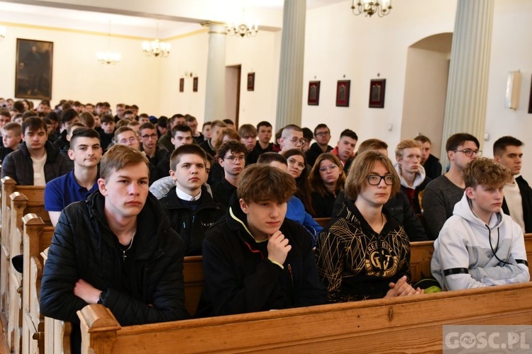 Trwa Pielgrzymka Służby Liturgicznej do Paradyża