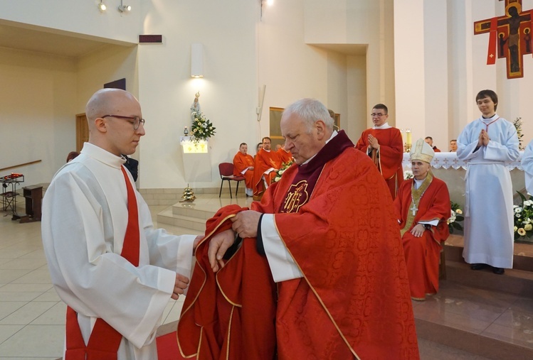 Święcenia diakonatu Patryka Adlera 