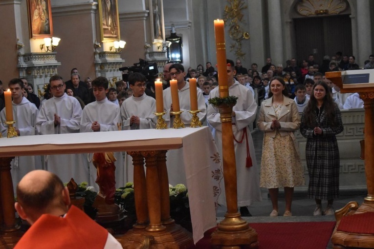 Ministranci z całej diecezji przyjechali dziś na pielgrzymkę do Paradyża