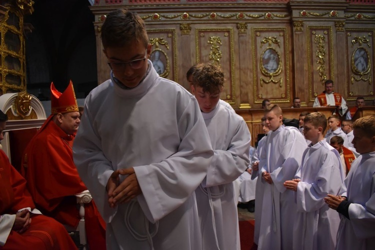 Ministranci z całej diecezji przyjechali dziś na pielgrzymkę do Paradyża