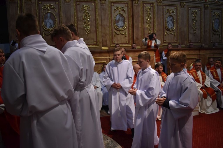 Ministranci z całej diecezji przyjechali dziś na pielgrzymkę do Paradyża