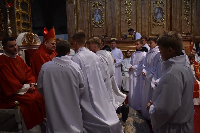 Ministranci z całej diecezji przyjechali dziś na pielgrzymkę do Paradyża