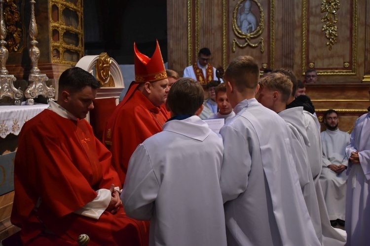 Ministranci z całej diecezji przyjechali dziś na pielgrzymkę do Paradyża