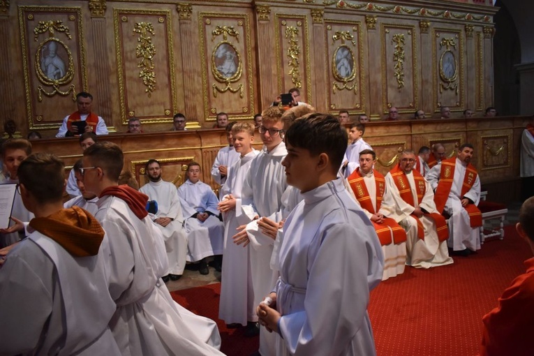 Ministranci z całej diecezji przyjechali dziś na pielgrzymkę do Paradyża