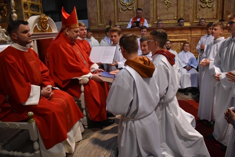 Ministranci z całej diecezji przyjechali dziś na pielgrzymkę do Paradyża