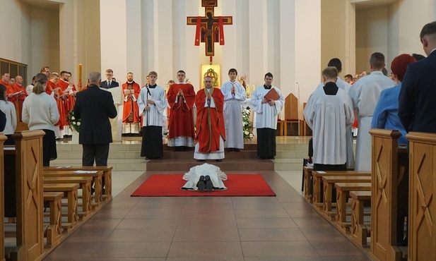 Święcenia diakonatu w parafii św. Jacka w Gliwicach-Sośnicy  