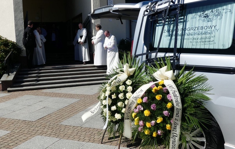 Pogrzeb śp. ks. Władysława Penkali SMA u św. Stanisława w Andrychowie